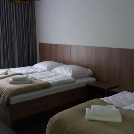 Garden Hotel 3*